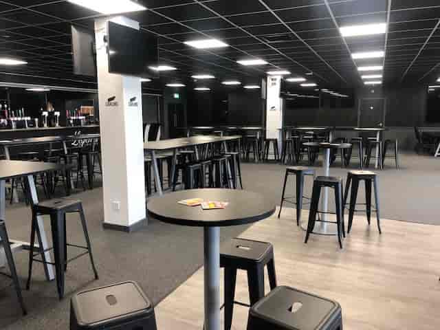 Legends Lounge