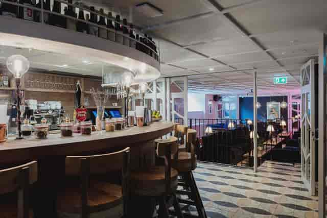 Stylish River Bar at No.29 Power Station, ideal for social events and meetings.