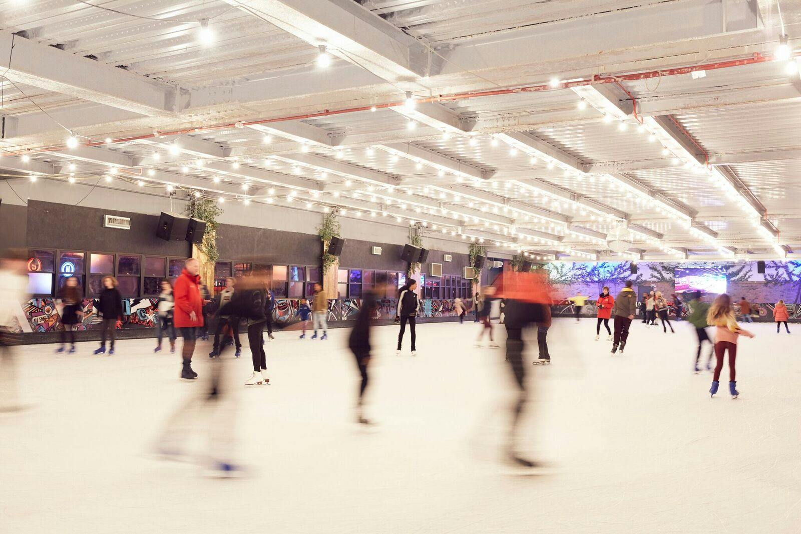 Vibrant ice skating rink in Queens for corporate events and team-building activities.