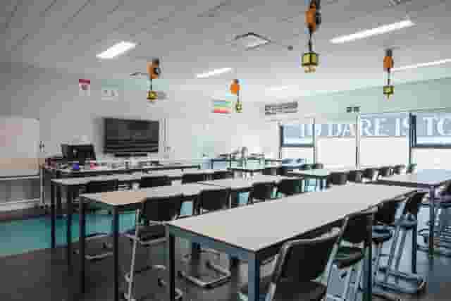 Science classroom / Laboratory