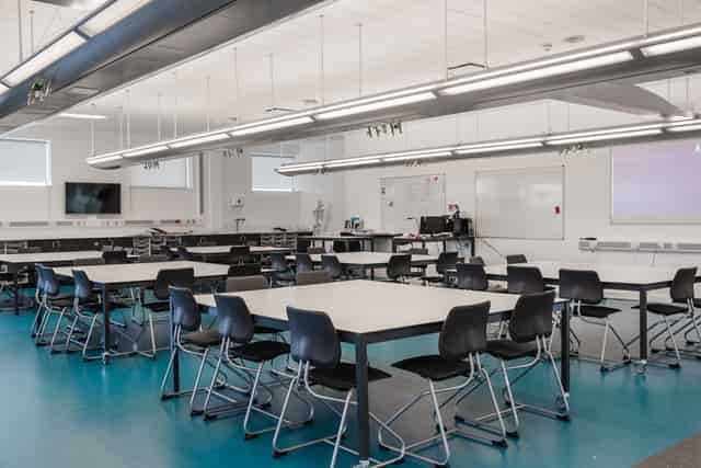 Science classroom / Laboratory