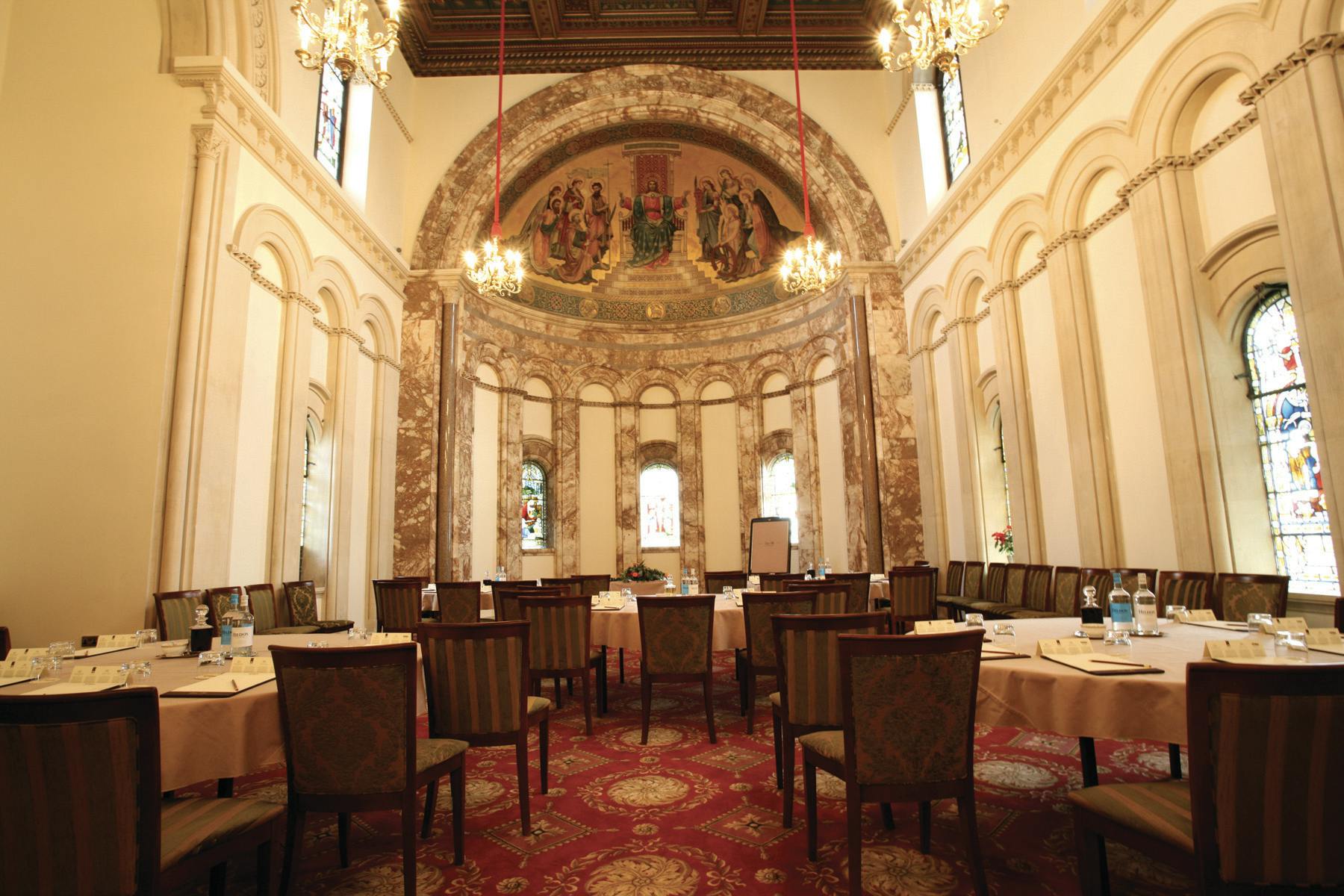 Elegant meeting space at Luton Hoo Hotel with ornate decor for corporate events.