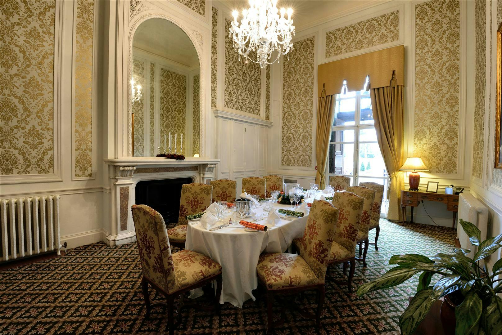 Elegant meeting room at Luton Hoo Hotel, ideal for gatherings and networking events.