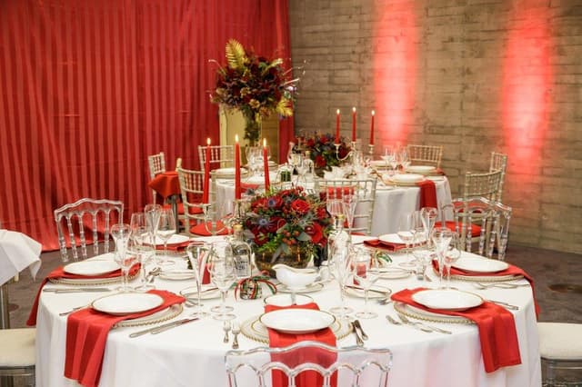 Alie Room