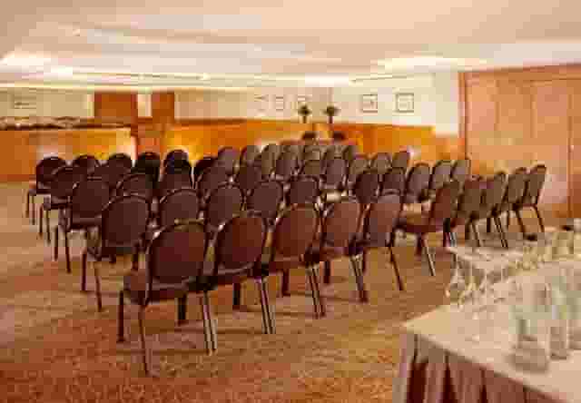 Royal Garden Hotel