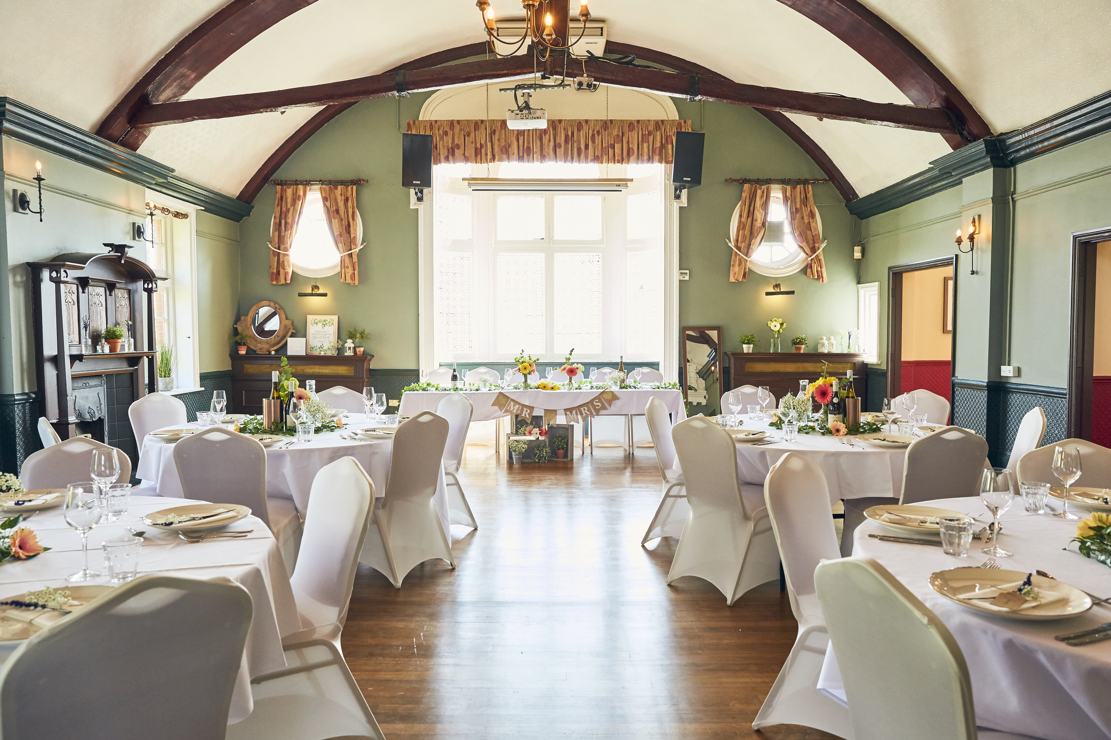 Elegant event space for 20-50 guests, perfect for weddings and corporate gatherings. - Banner