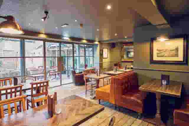 East Putney Tavern