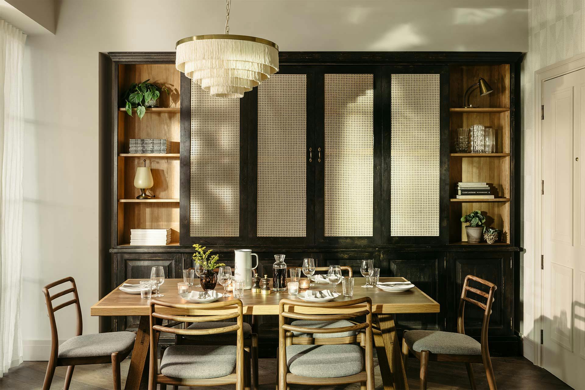Stylish meeting space in The Hoxton Southwark, ideal for corporate events and private dinners.