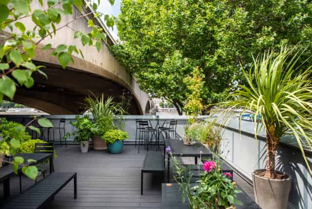 Balcony Bar