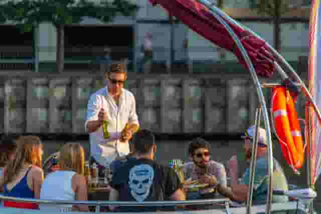 Skuna BBQ Boat