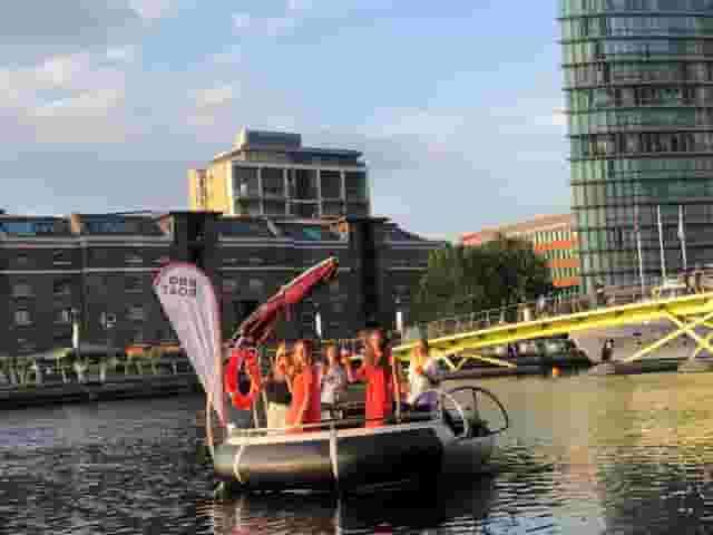 Skuna BBQ Boat