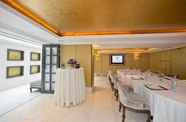 Mayfair Suite meeting room, elegant decor for corporate events and networking.
