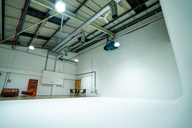 [Un.titled] Studio