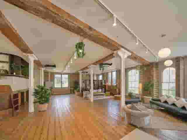 Menier Lounge