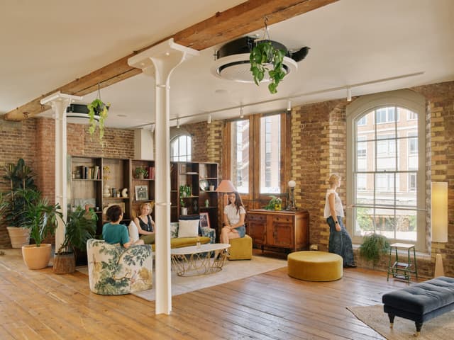 Menier Lounge