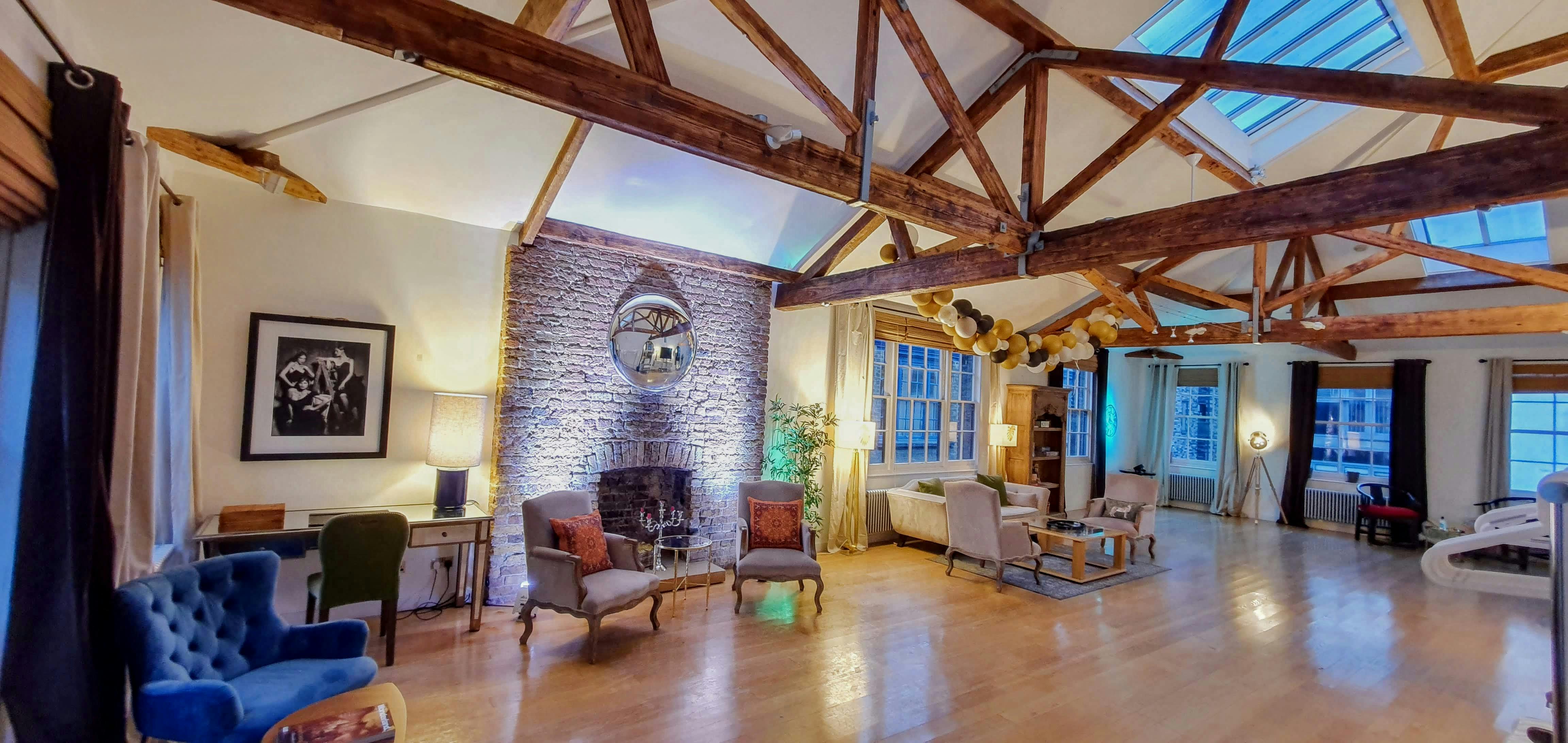 Stylish Shoreditch Loft venue with high ceilings for events and workshops.