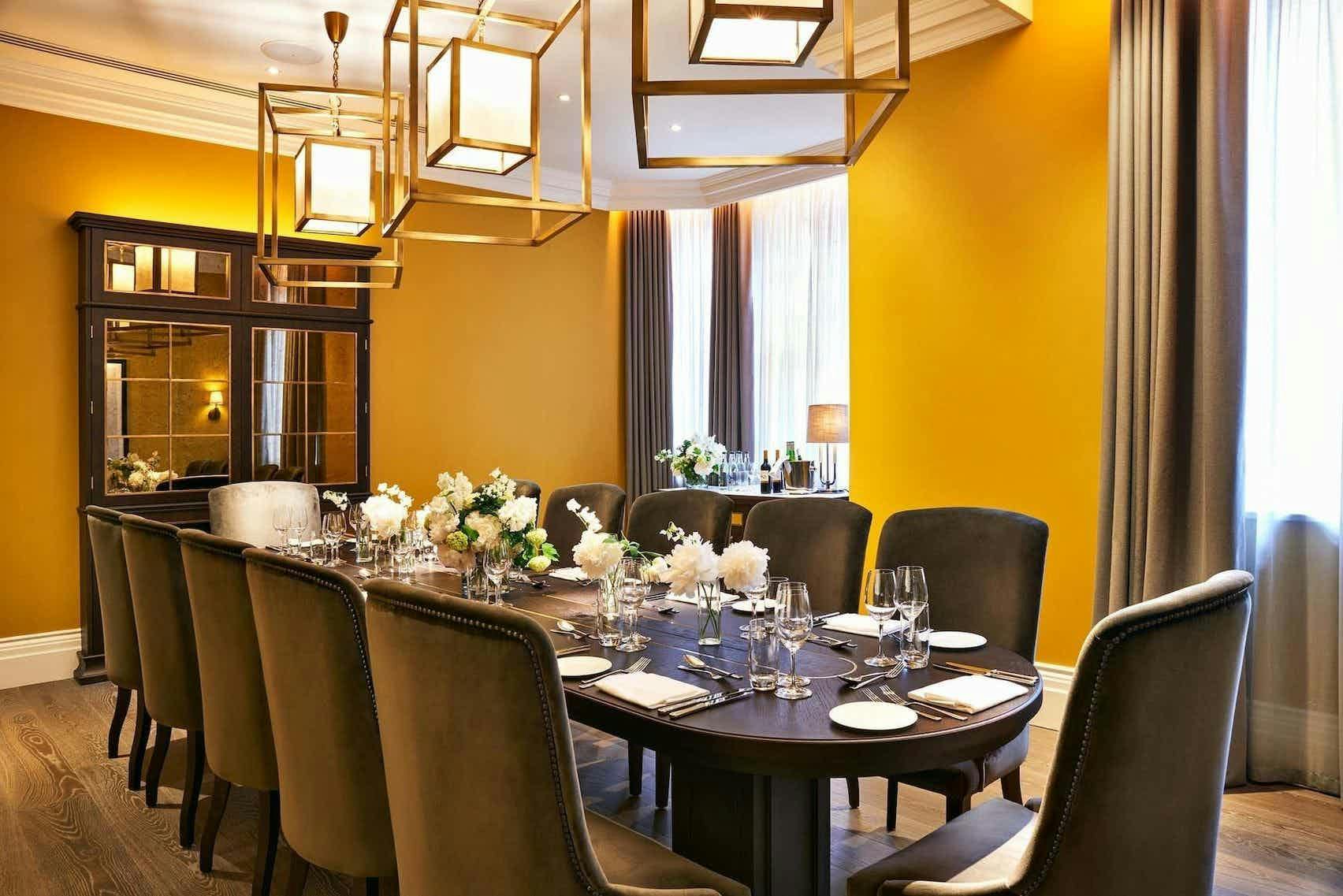 Sophisticated meeting room at Kimpton Fitzroy London, ideal for corporate events and private dinners.