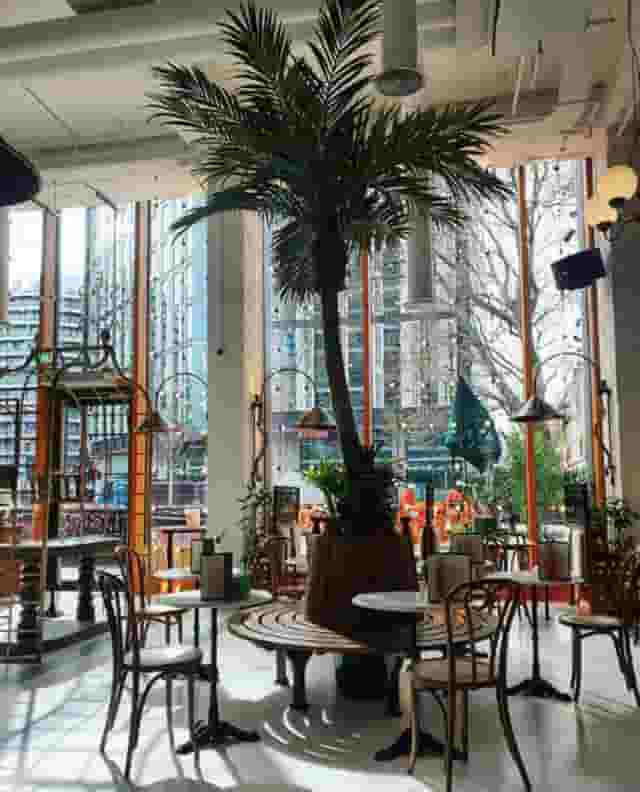 Serata Hall