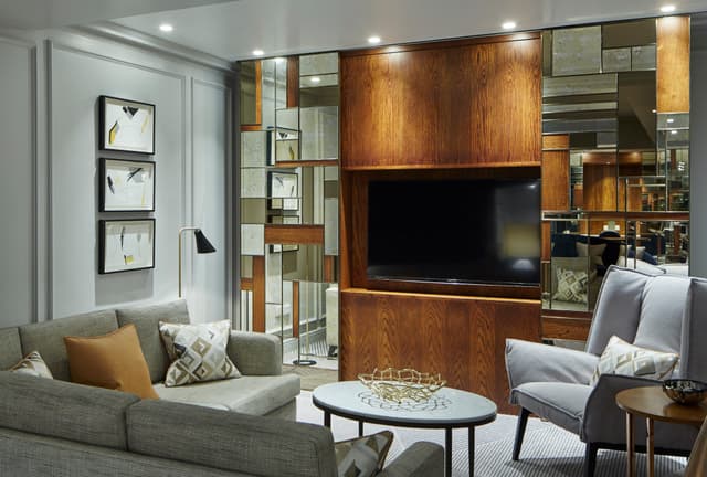 Westminster Suite