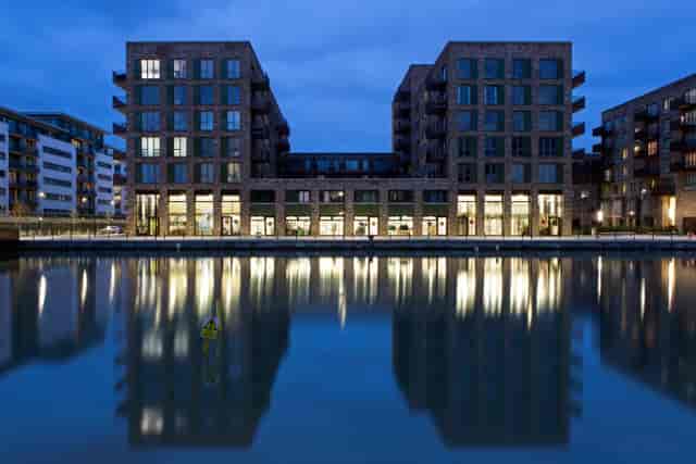 Modern waterfront kitchen venue with sleek architecture for upscale events.