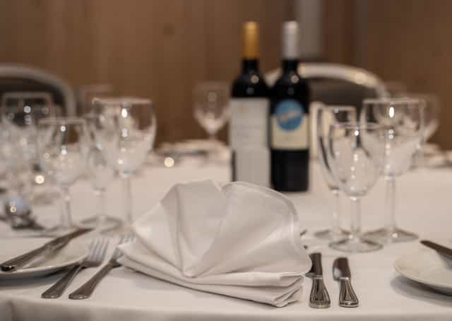 Oadby Suite dining table at Holiday Inn Leicester, perfect for formal events and fine dining.
