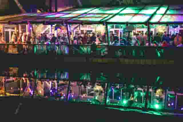 90 Bar & Kitchen