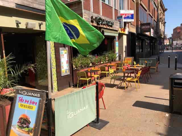 Vibrant outdoor dining at Las Iguanas Leicester, perfect for casual gatherings and events.