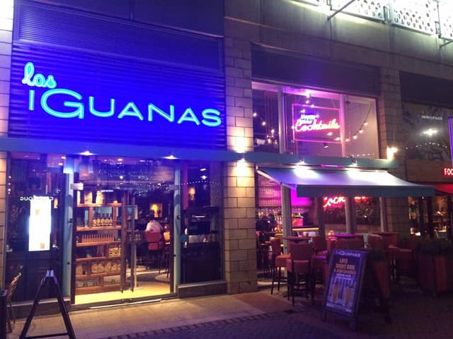 Las Iguanas Reading