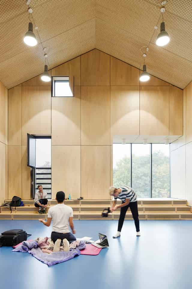Space 4