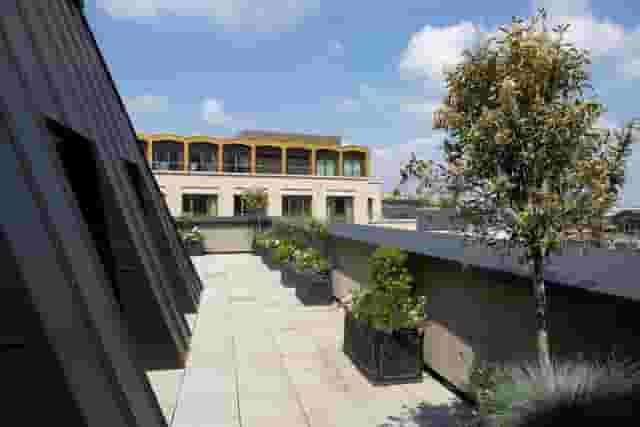 87 Barts Close