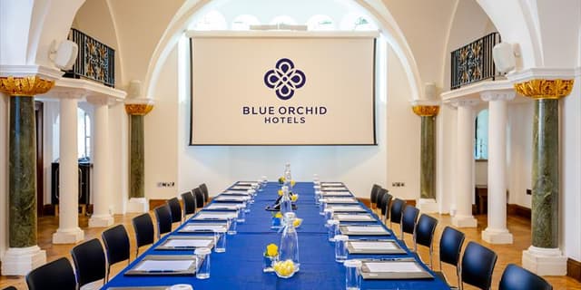 Wellington Hotel by Blue Orchid
