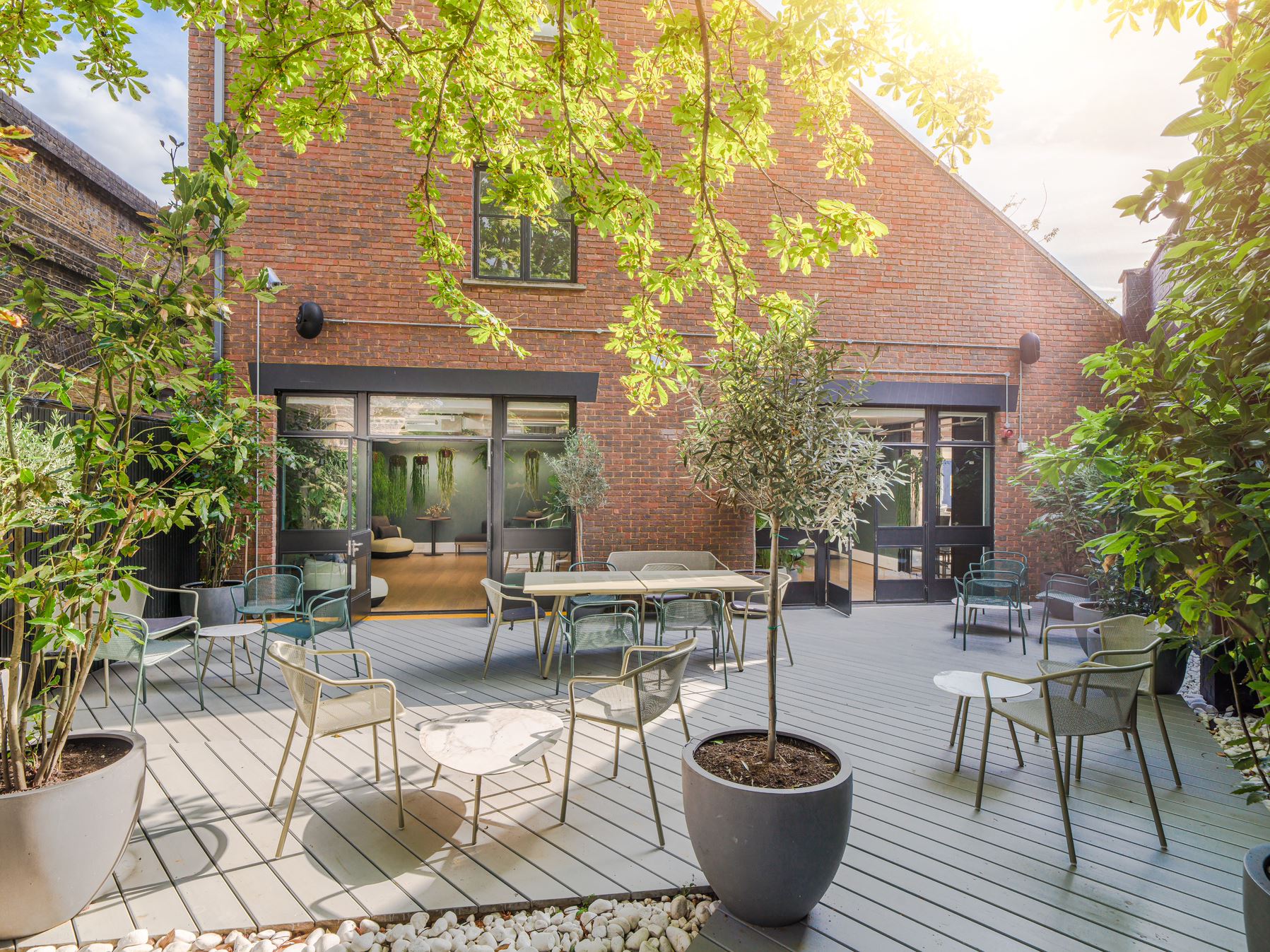Zen Garden outdoor space with greenery, perfect for meetings and events in Fulham.