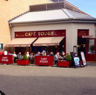 Vibrant outdoor café venue at Café Rouge Witney for casual meetings and networking events.
