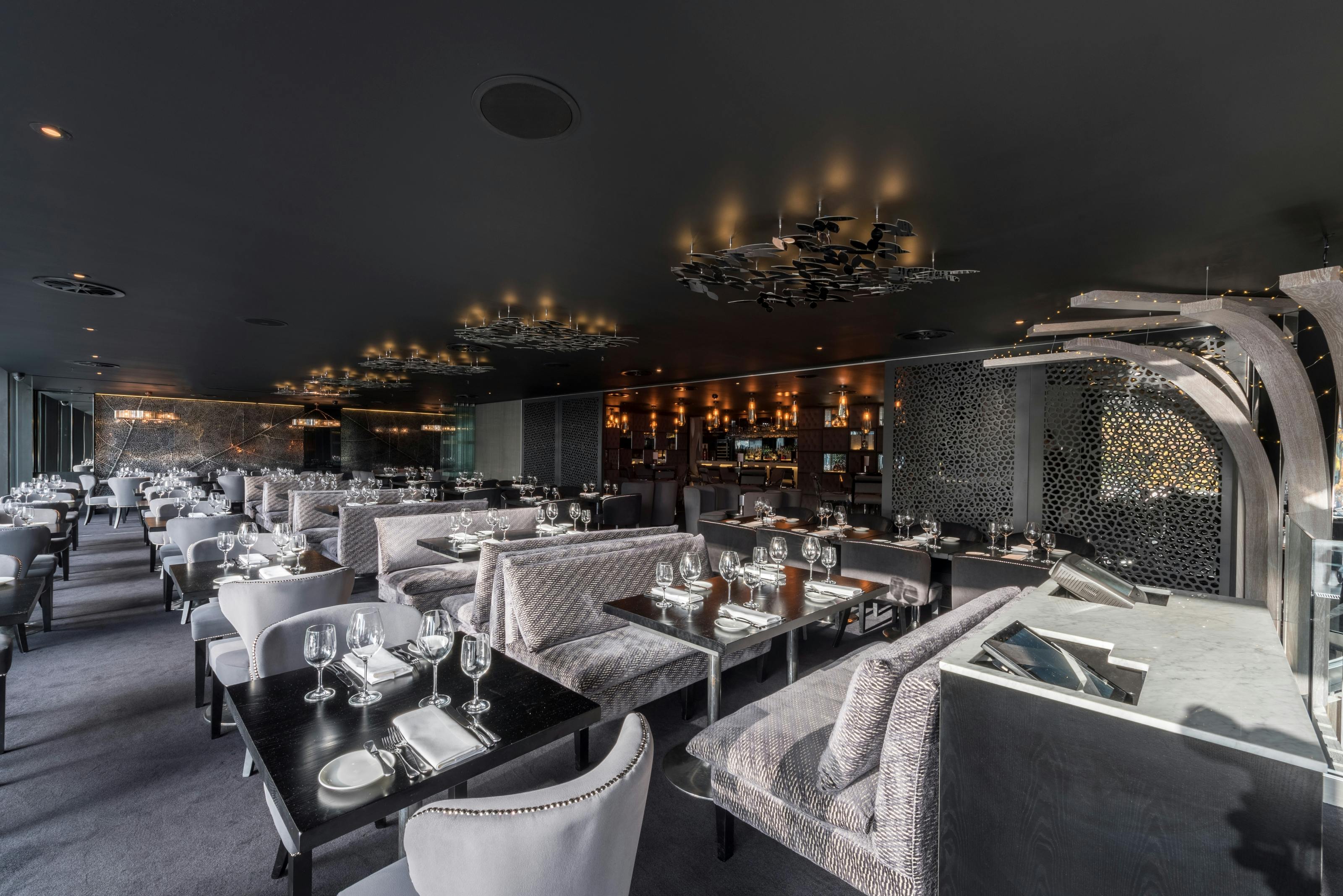 Sophisticated dining space in Gaucho Tower Bridge for upscale events and meetings.