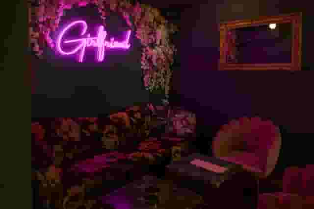 Girlfriend Clapham