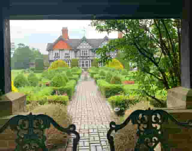 Foxlea Manor