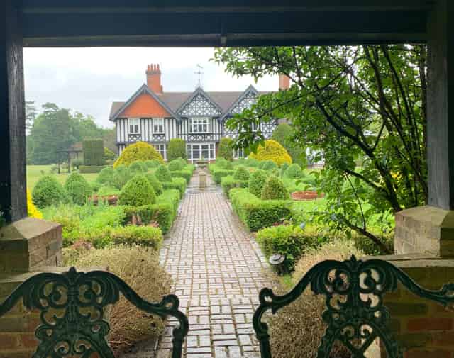 Foxlea Manor