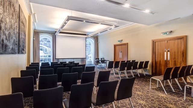 Apex Waterloo Place Hotel
