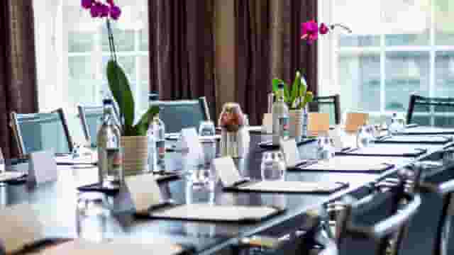 Apex Waterloo Place Hotel