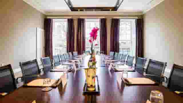 Apex Waterloo Place Hotel