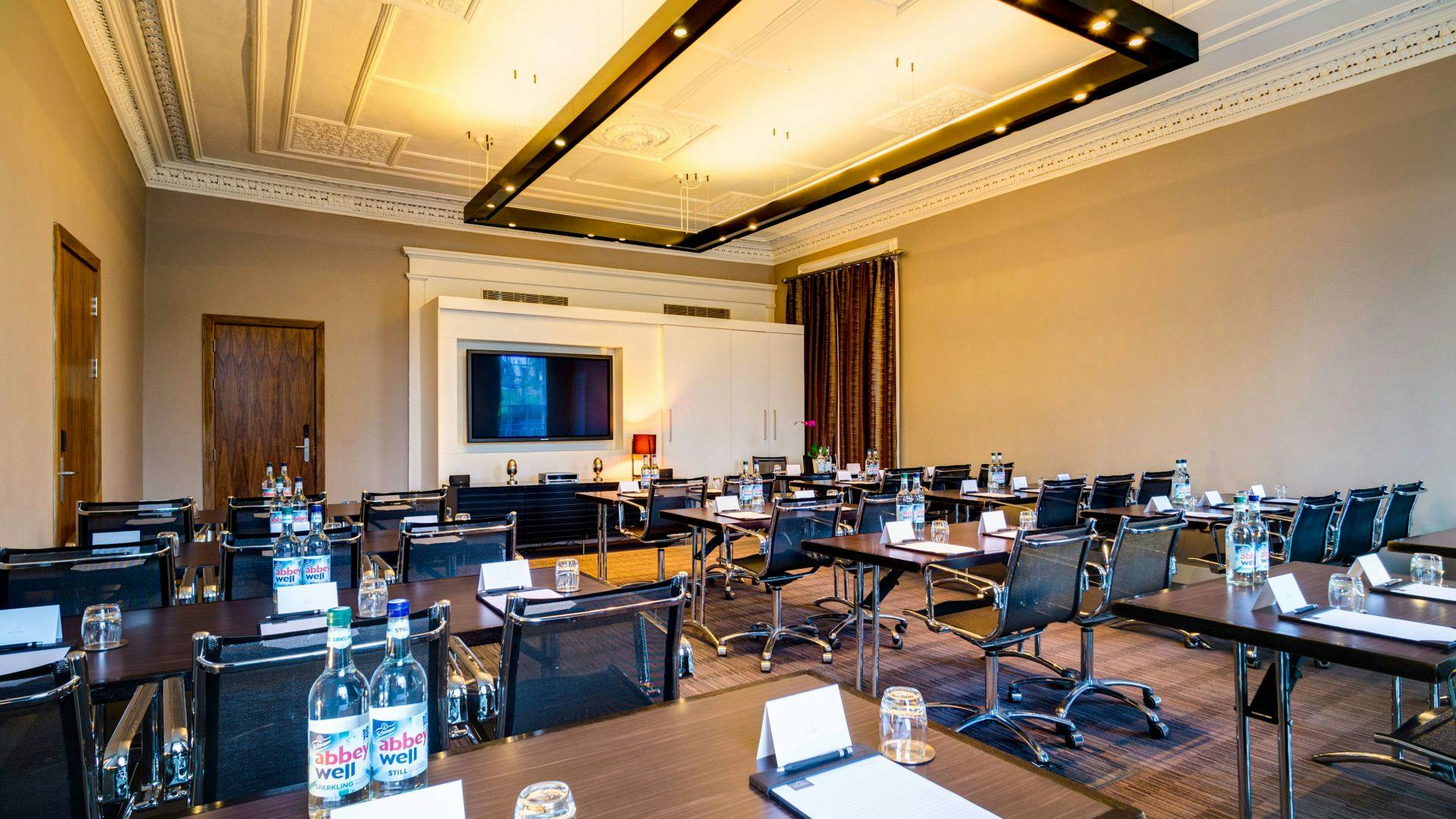 Apex Waterloo Place Hotel - Calton image 1
