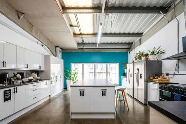 East London Infinity Cove