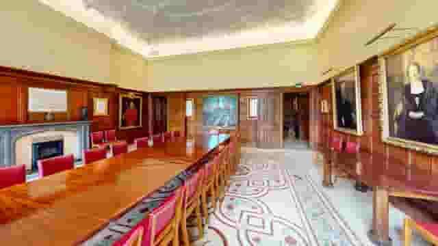 Queen's Room