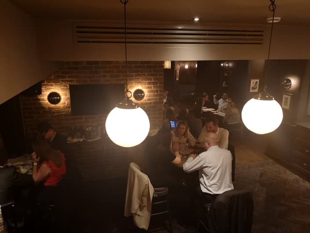Gin Bar