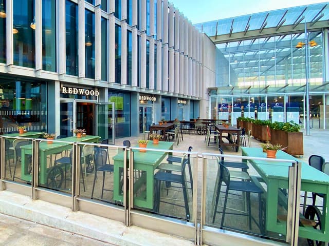 Redwood Pub & Kitchen