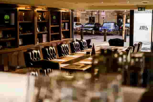 Show Room Facility in Central Oxford
