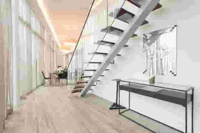 1647sqft penthouse apartment for filming/day event