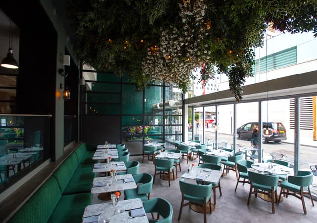 Apex City of London Hotel