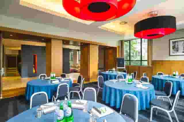 Apex City of London Hotel