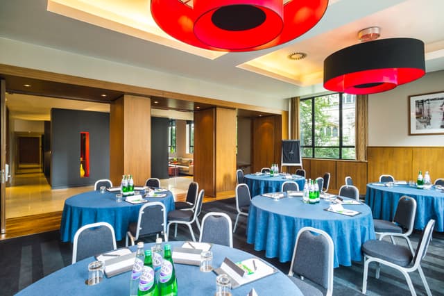Apex City of London Hotel
